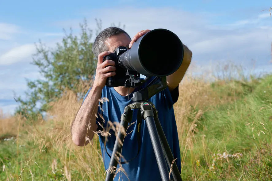 Discover the engineering, materials and precision that separate a professional carbon fiber tripod from an ordinary one. Built for photographers who demand uncompromising stability, reliability and long-term performance.