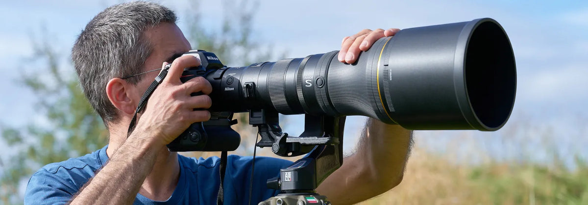 outdoor camera system prepared for tracking and capturing moving subjects