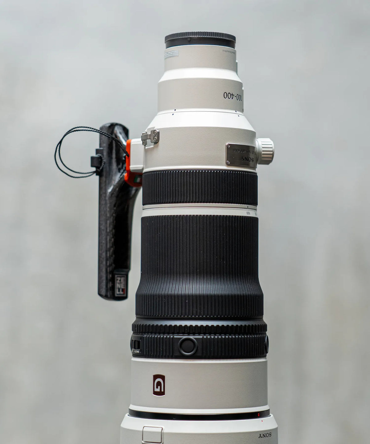 Zenelli tripod with adjustable legs for use on different terrain