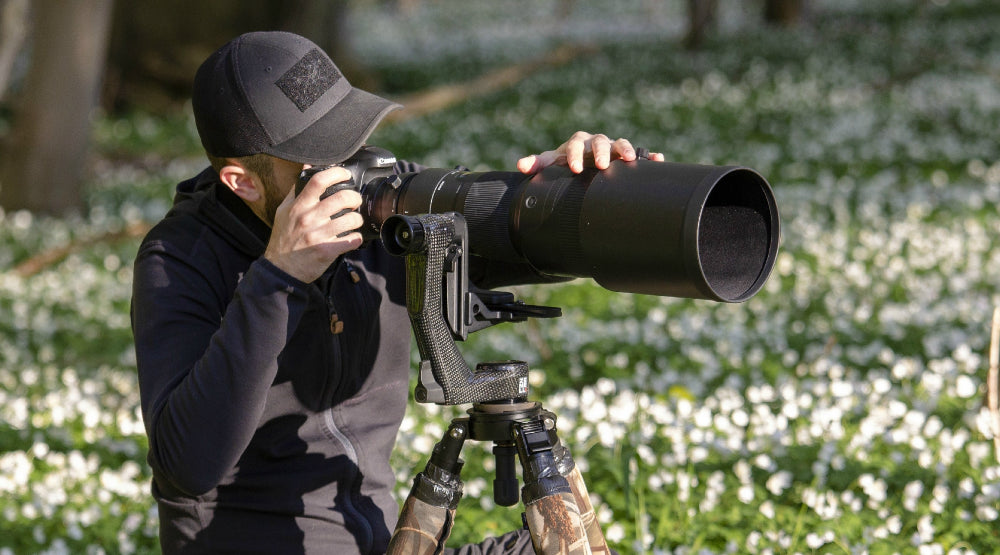 Photographer with a Zenelli Gimbal Head