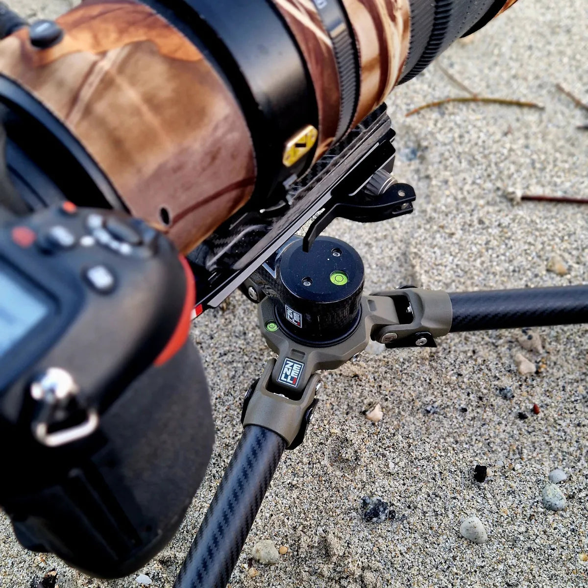 high performance photography equipment for telephoto lenses and wildlife shooting